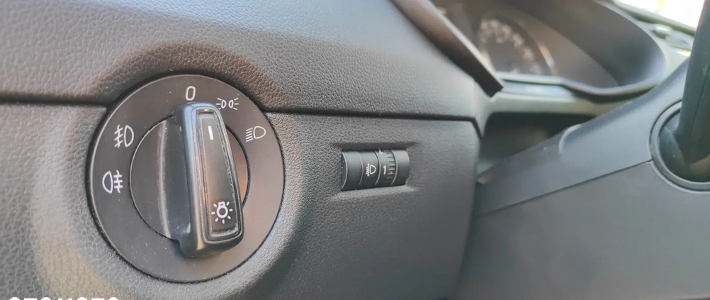 Skoda Octavia cena 29600 przebieg: 209000, rok produkcji 2013 z Strzyżów małe 407